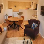 Lägenhet Lakeside Retreat - 20 Min From Amsterdam Volendam