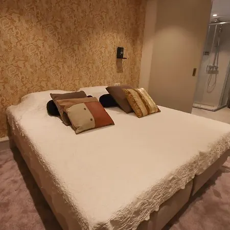 Lakeside Retreat - 20 Min From Amsterdam Lejlighed