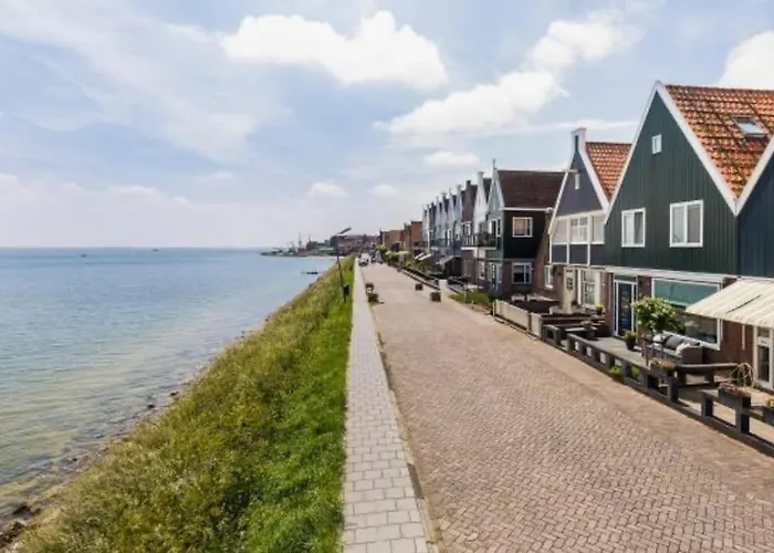 Lakeside Retreat - 20 Min From Amsterdam شقة فولُندام